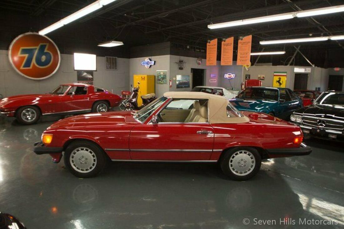 1987 Mercedes-Benz SL-Class 560 SL, Both Tops - photo 11