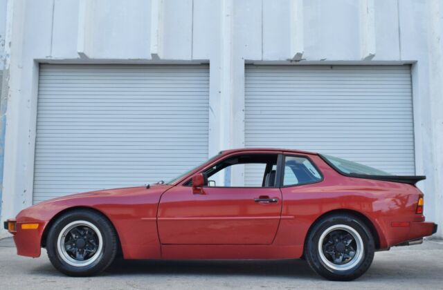 1983 Porsche 944 - photo 4