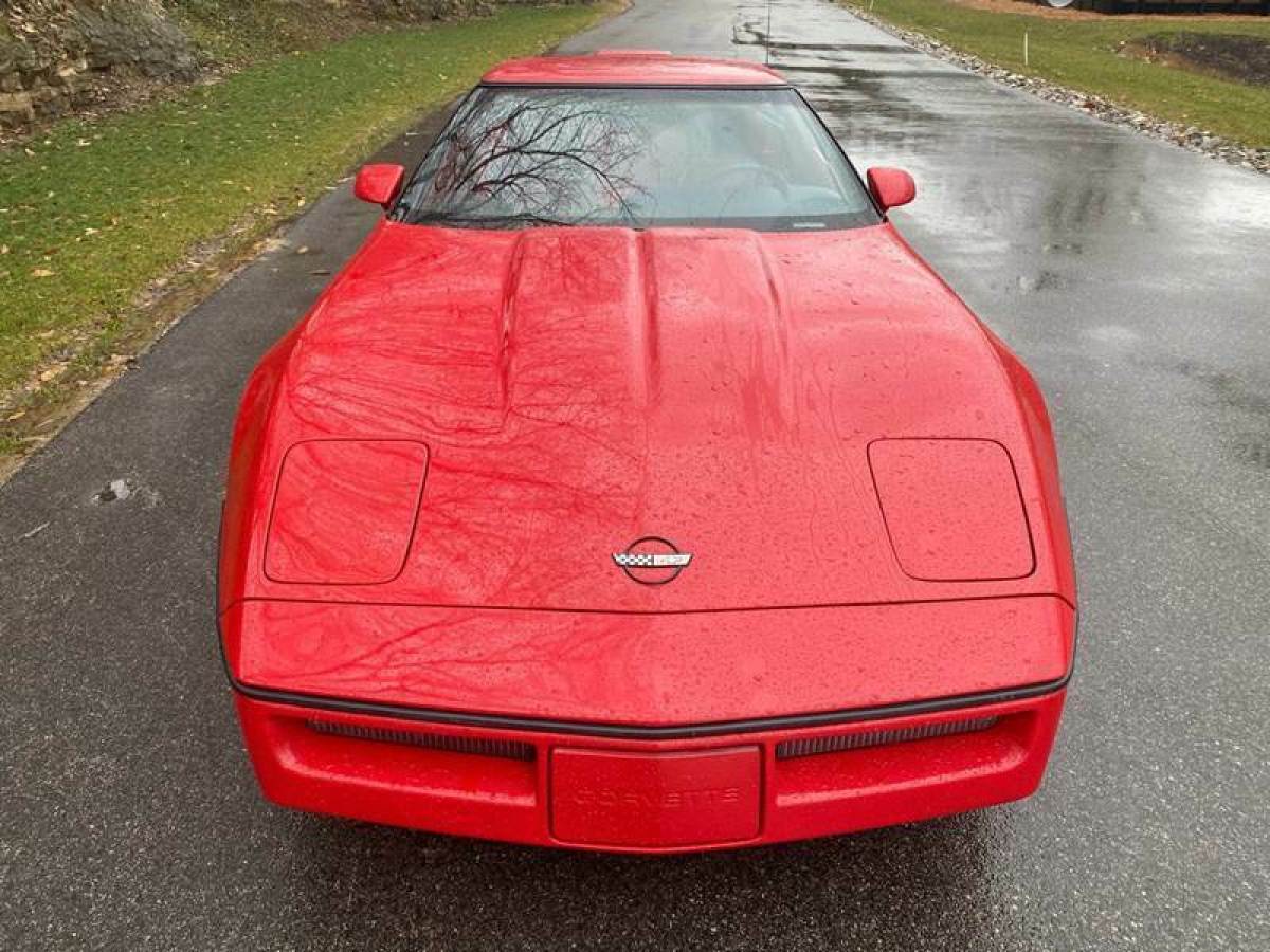 1990 Chevrolet Corvette Base 2dr Hatchback - photo 8
