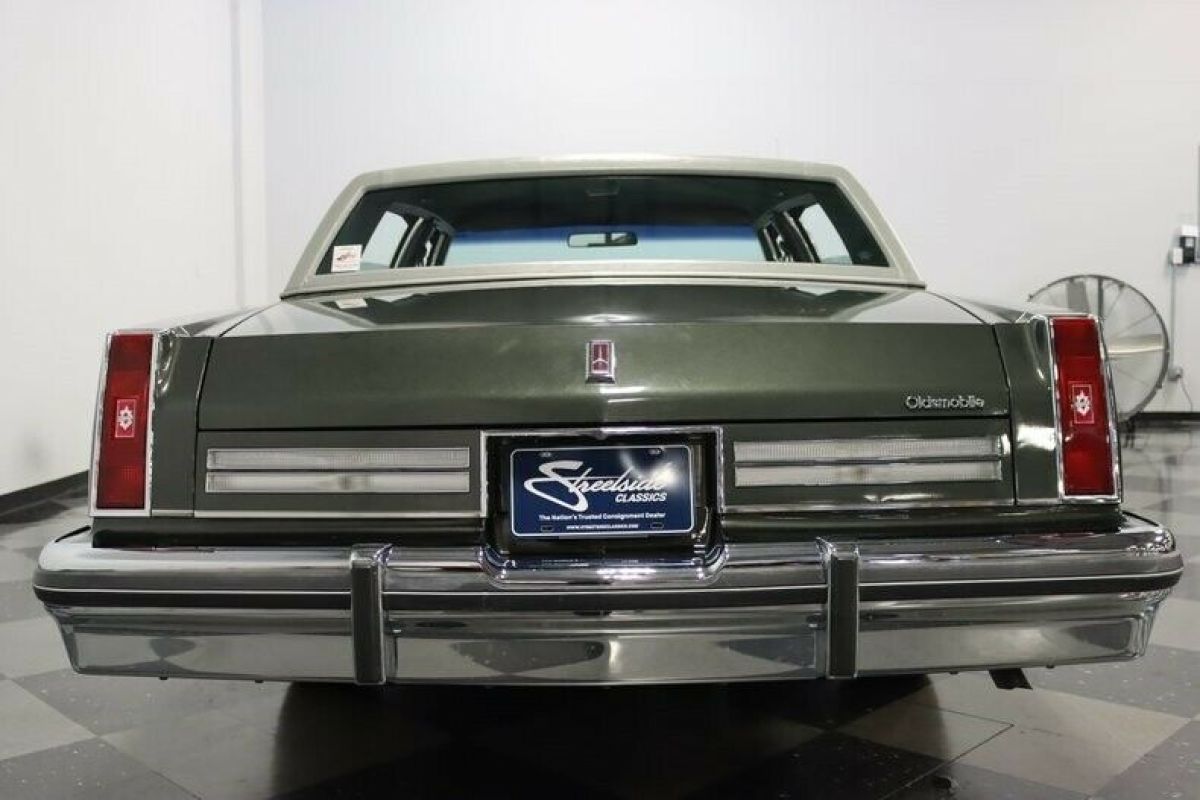 1984 Oldsmobile Ninety-Eight Regency Brougham - photo 12
