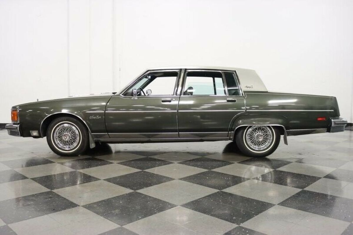 1984 Oldsmobile Ninety-Eight Regency Brougham - photo 8