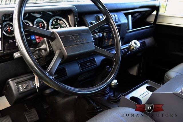 1989 Land Rover Defender Beachcomber w/ Air Conditioning - photo 4