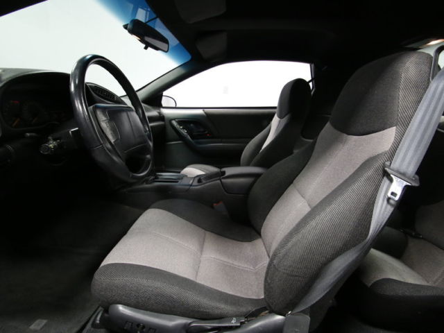1993 Chevrolet Camaro Z28 Coupe 2-Door - photo 4