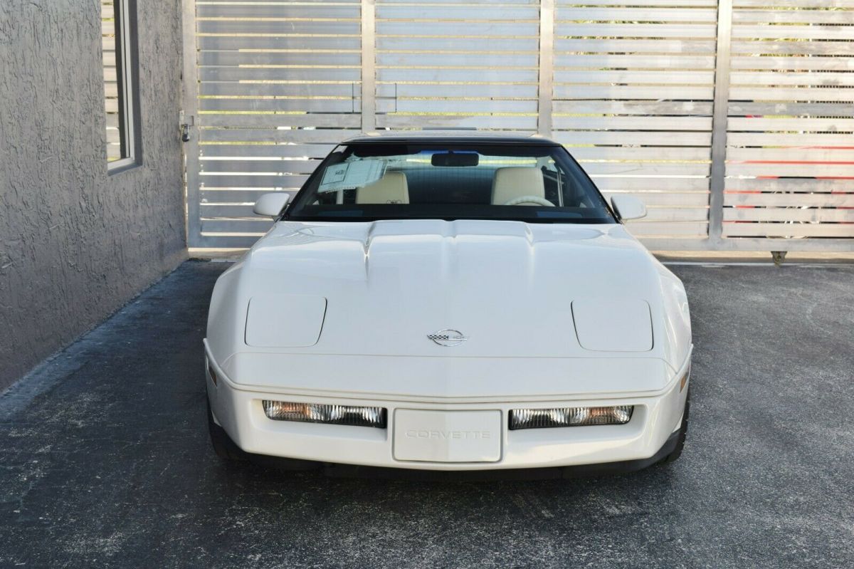 1988 Chevrolet Corvette 35th Anniversary Edition - photo 4