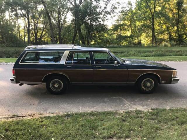 1989 Oldsmobile Custom Cruiser Base 4dr Wagon - photo 7