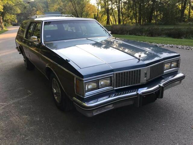 1989 Oldsmobile Custom Cruiser Base 4dr Wagon - photo 8