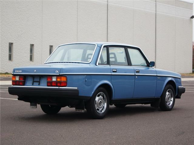 1984 Volvo DL - photo 2