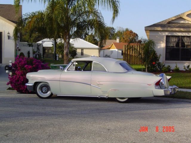 Only 8000 made, very few left - changes colors with different views! 1953 Mercury Monterey Rare Pearl White Antique Convertible