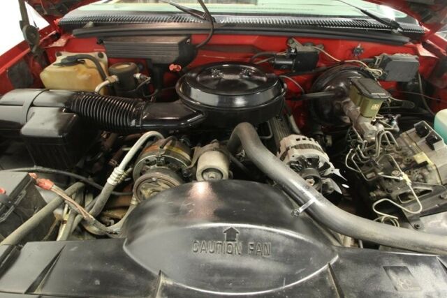 1994 Chevrolet Suburban -- - photo 4