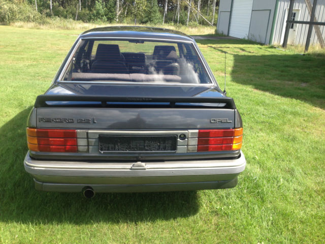 1986 Opel "Irmscher" Rekord Sport 4 door sedan - photo 4