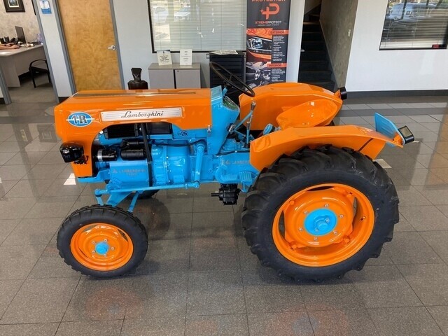1969 LAMBORGHINI TRACTOR 230 - (COLLECTOR SERIES) - photo 4