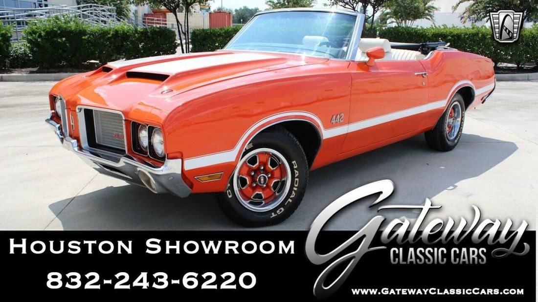 Orange 1972 Oldsmobile Cutlass 455 CID V8 3 Speed Automatic Available Now! 1972 Oldsmobile Cutlass 442