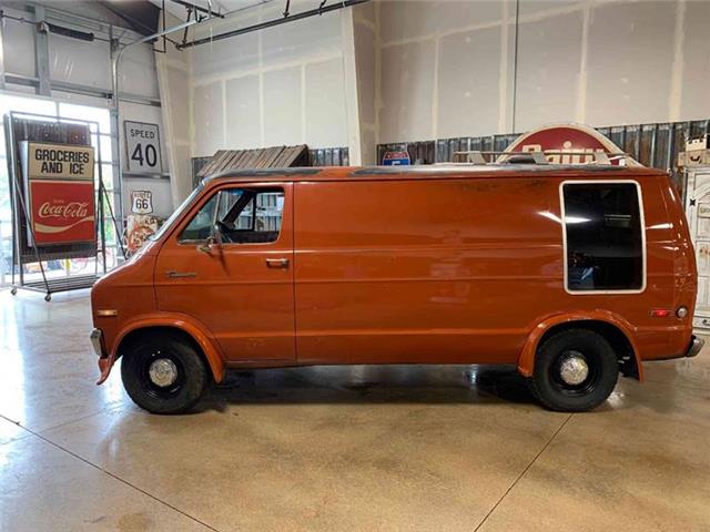 1977 Dodge Ram Van Tradesman B200 - photo 4