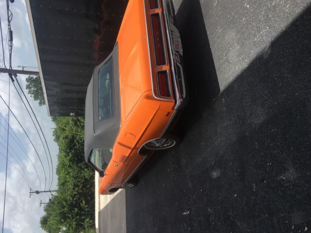 Orange Excellent Condition 1971 Ford LTD