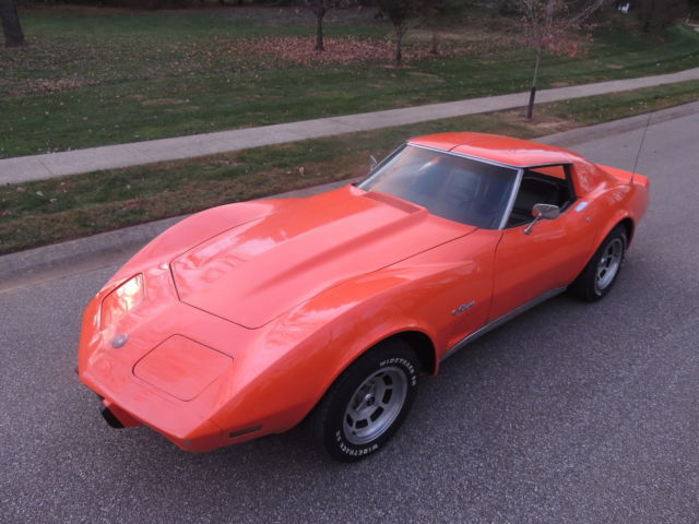 ORANGE FLAME PAINT CODE 70 NUMBERS MATCHING 4 SPEED T-TOP RARE YJ8 OPTION 1976 Chevrolet Corvette Custom Leather