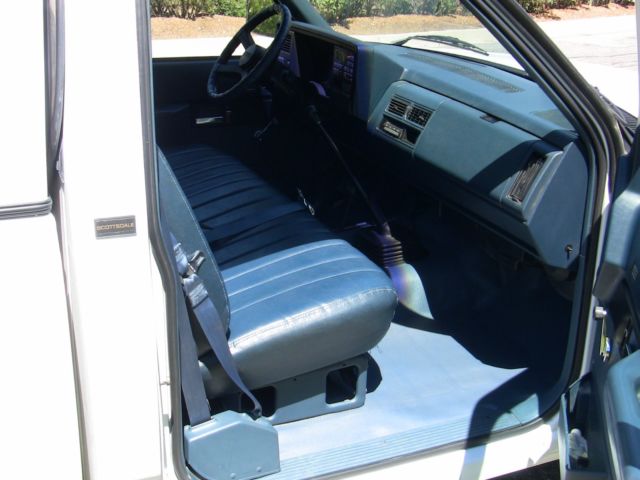 1992 Chevrolet C/K Pickup 1500 Scottsdale - photo 8