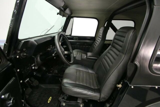 1986 Jeep CJ Renegade - photo 4