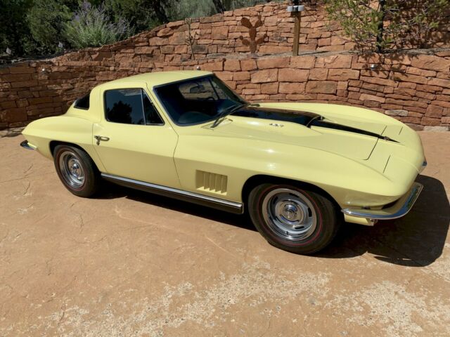 Original '67 L-71 427cid/435bhp Tri Power Sunfire Yellow Corvette Coupe 1967 Chevrolet Corvette 427/435HP