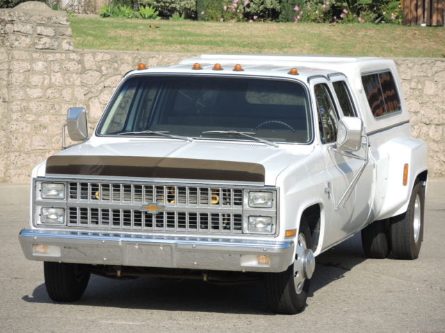 1982 Chevrolet Silverado 3500 Crew Cab Camper Special - photo 3