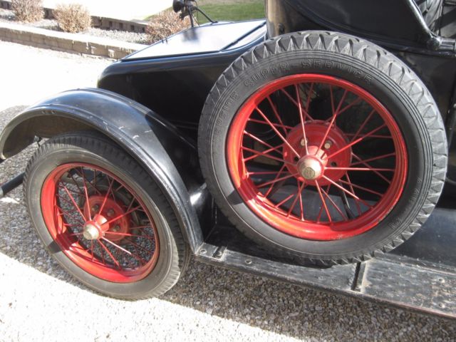 1925 Ford Model T - photo 11
