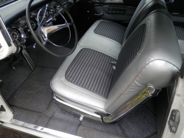 1958 Pontiac Bonneville - photo 6