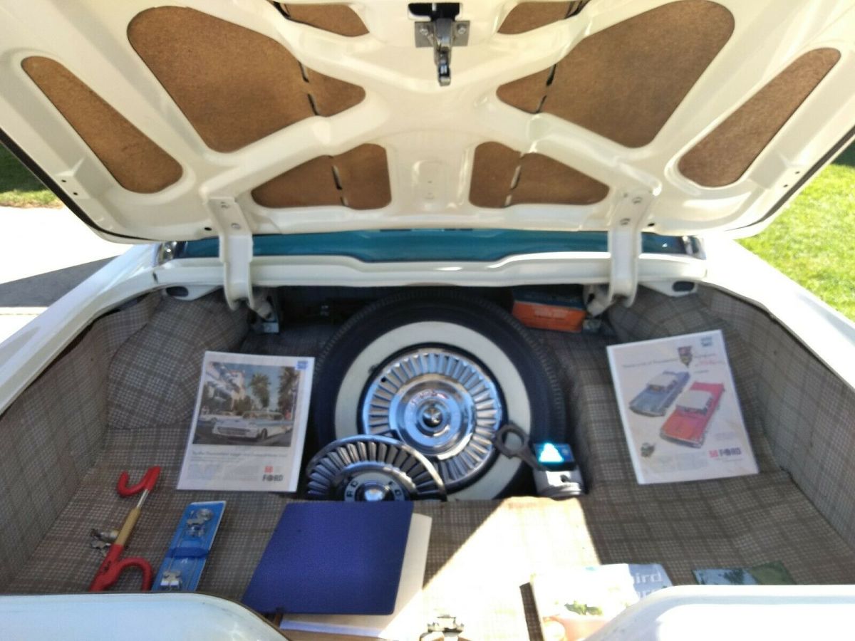 1958 Ford Thunderbird Squarebird 2 door hardtop - photo 12