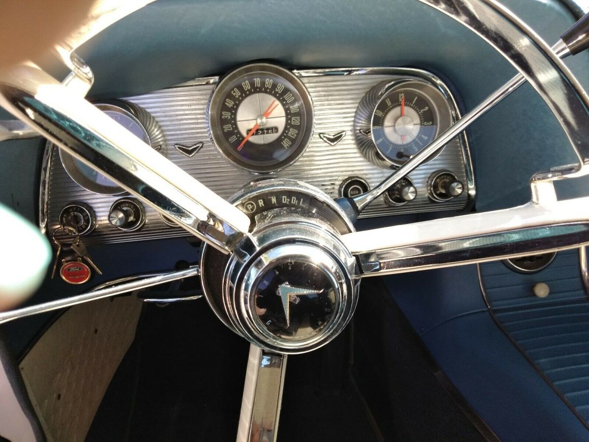 1958 Ford Thunderbird Squarebird 2 door hardtop - photo 4