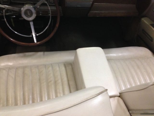 1961 Lincoln Continental - photo 8