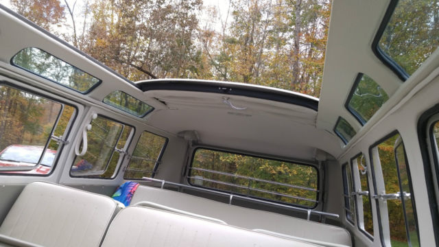 1964 Volkswagen Bus/Vanagon Samba Deluxe - photo 10
