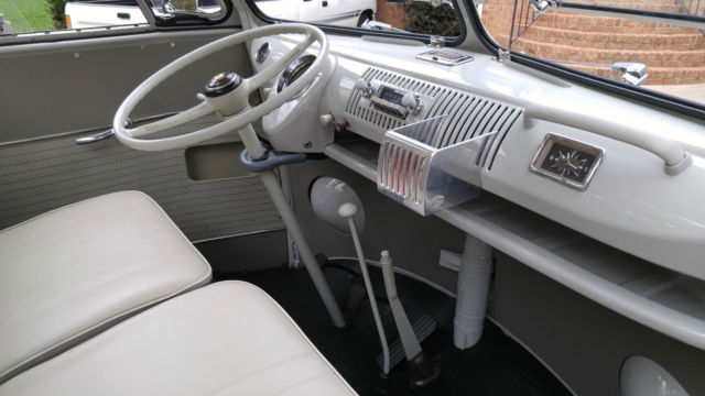 1964 Volkswagen Bus/Vanagon Samba Deluxe - photo 8