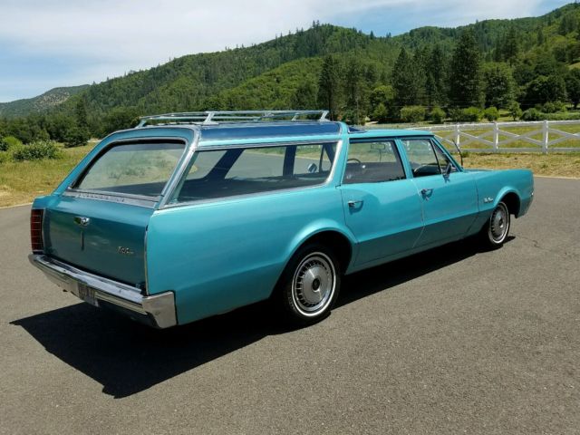 1967 Oldsmobile Vista Cruiser Wagon - photo 4