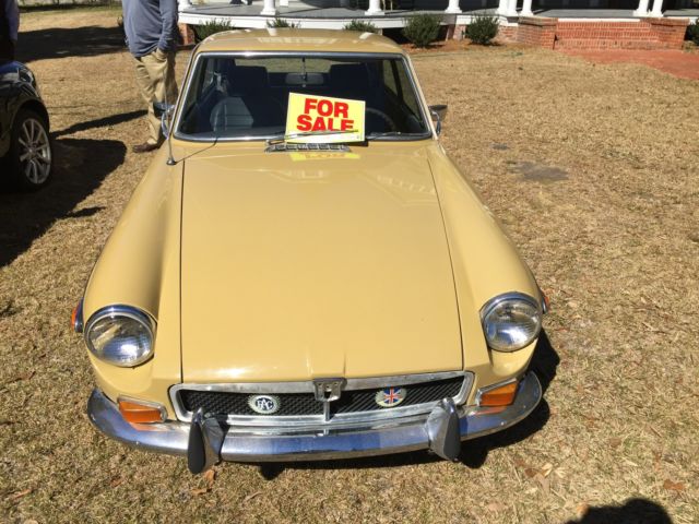 1973 MG MGB GT - photo 2