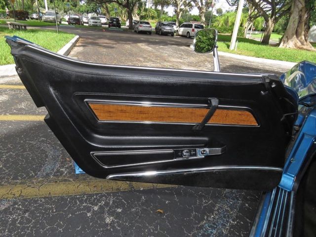 1976 Chevrolet Corvette - photo 13