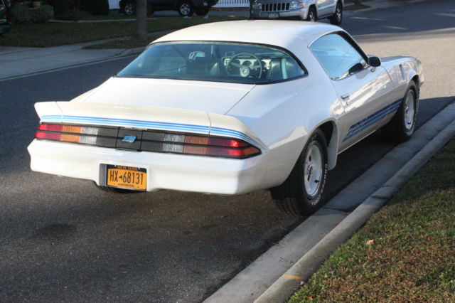 1981 Chevrolet Camaro - photo 2