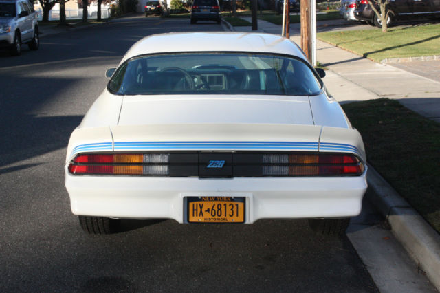 1981 Chevrolet Camaro - photo 3