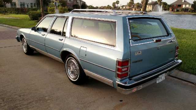 1988 Chevrolet Caprice Classic - photo 2