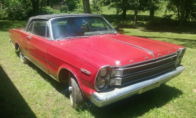 1966 Ford Galaxie 7 Litre - Convertible - 4 Speed - photo 9
