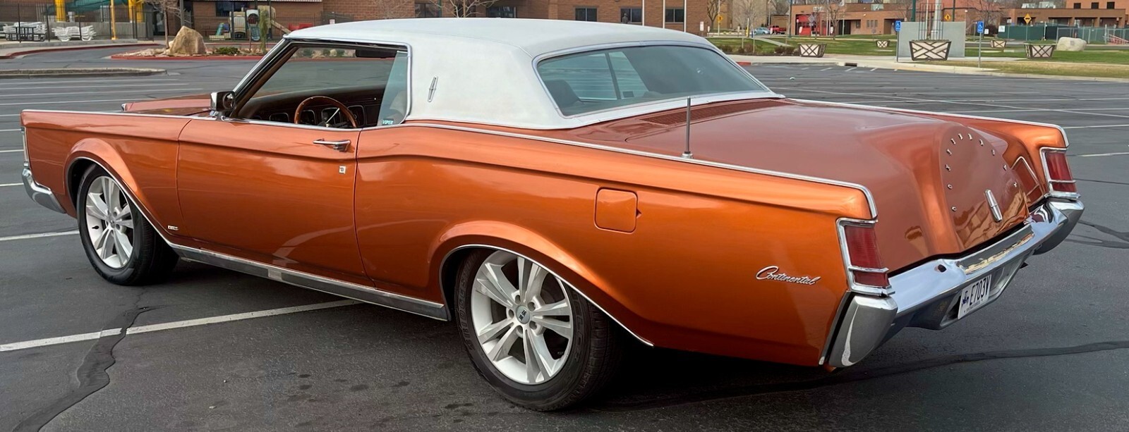 1970 Lincoln Continental Mark III 2 Door Hardtop - photo 9