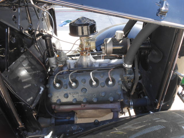 1932 Ford Cabriolet - photo 12