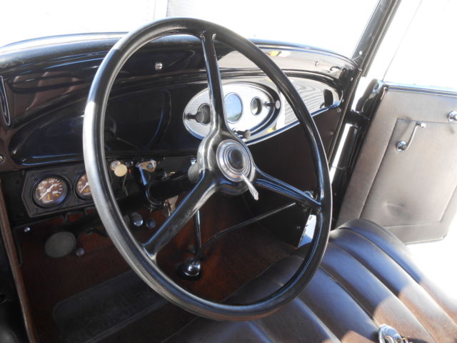 1932 Ford Cabriolet - photo 9