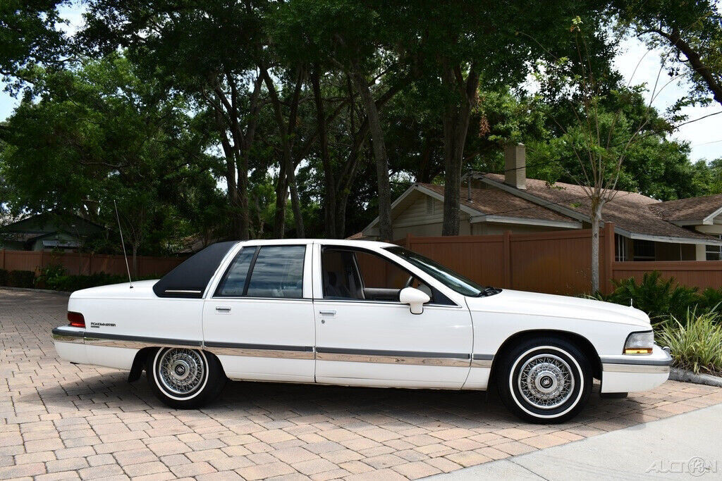 1992 Buick Roadmaster 37,966 Actual Miles Simply Gorgeous Loaded!! - photo 7