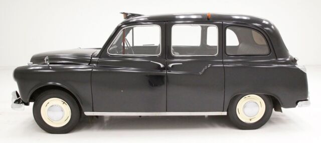 1967 Austin FX4D Taxi Cab - photo 2