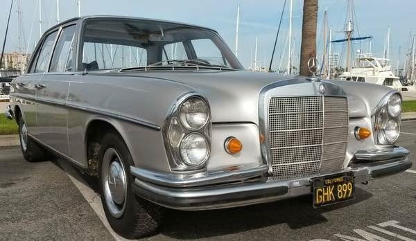 1967 Mercedes-Benz 200-Series 250SE SEDAN - photo 2