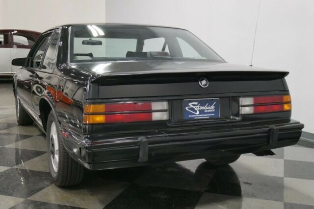 1989 Buick LeSabre T-Type - photo 11