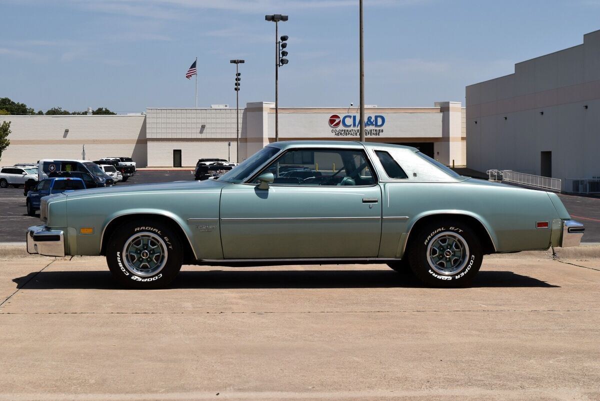 1977 Oldsmobile Cutlass - photo 2