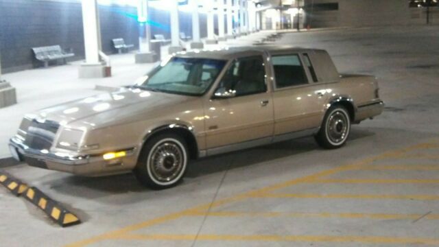 1991 Chrysler Imperial Luxury - photo 4