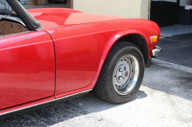 1976 Triumph TR-6 -WELL MAINTAINED ROADSTER-GOOD OVERALL CONDITION-S - photo 8