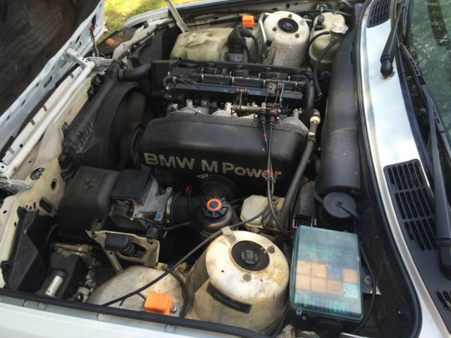 1990 BMW M3 - photo 7
