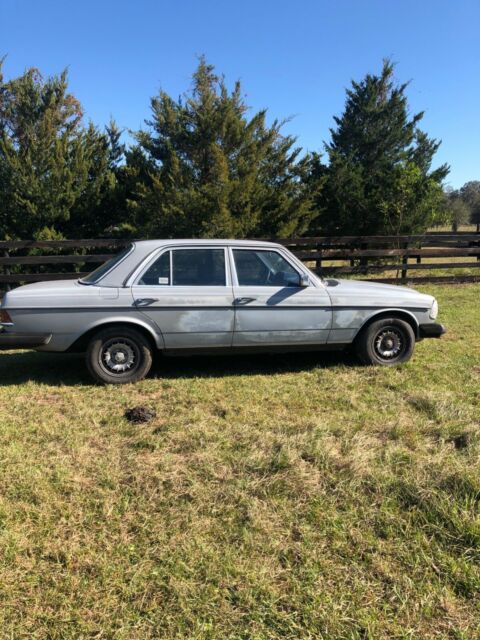 1984 Mercedes-Benz 300-Series Leather - photo 7