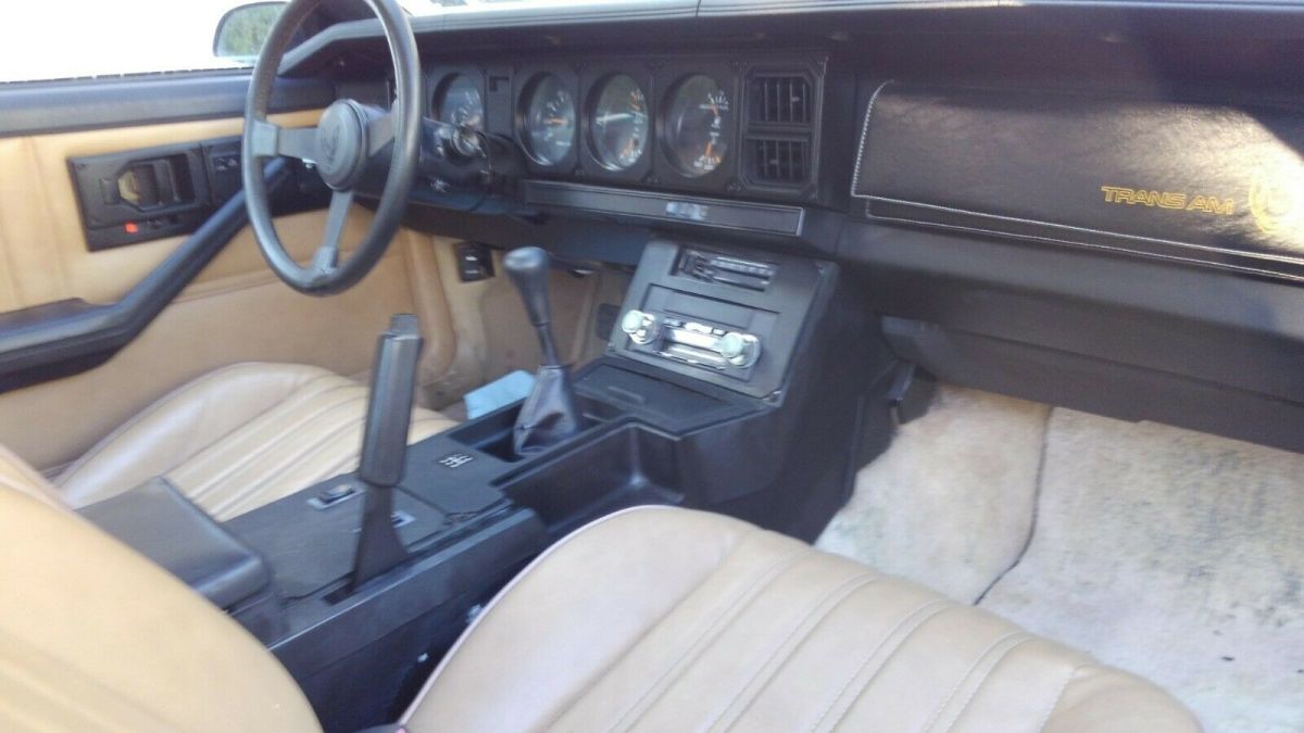 1984 Pontiac Trans Am GOLD EDITION - photo 13